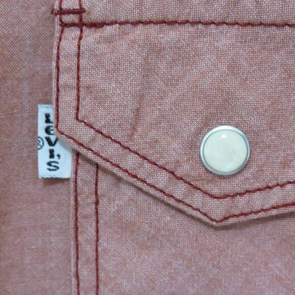 Levi's* Men's Short Sleeve Snap Down Curved Hem Double Pocket Shirt~ Size Large - Picture 6 of 11